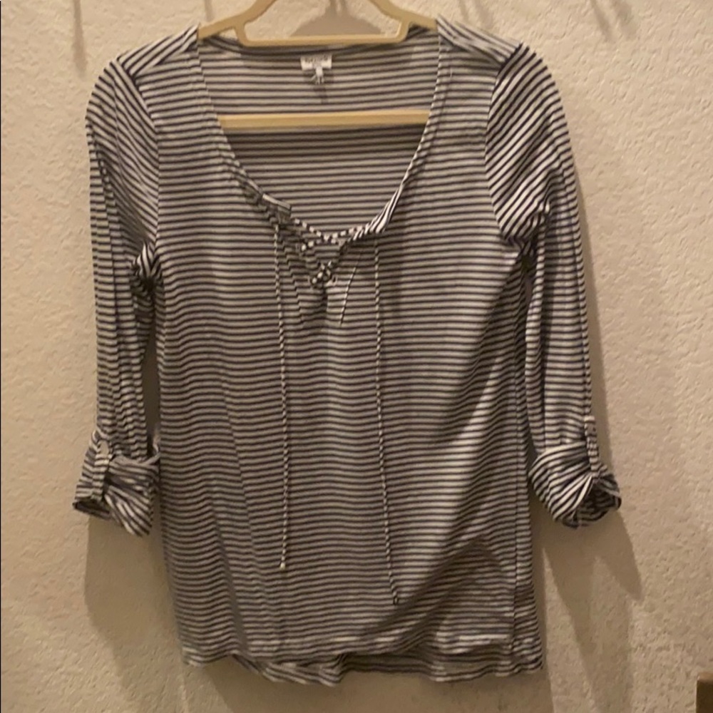 SPLENDID strip top with roll sleeves